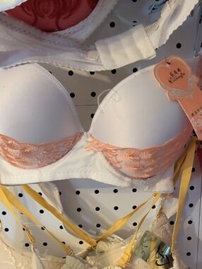White & Peach Lace Trim Push-Up Bra - Women Intimates